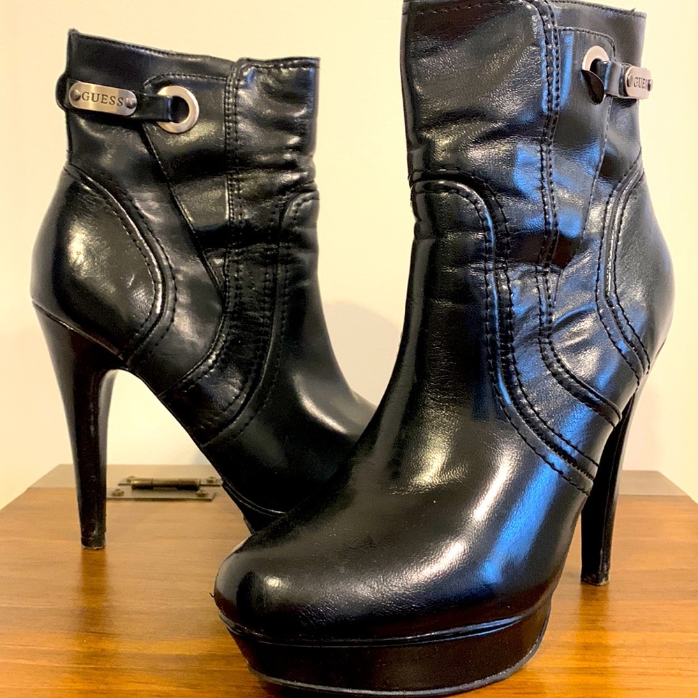 GUESS woman’s stiletto heel booties, 7M